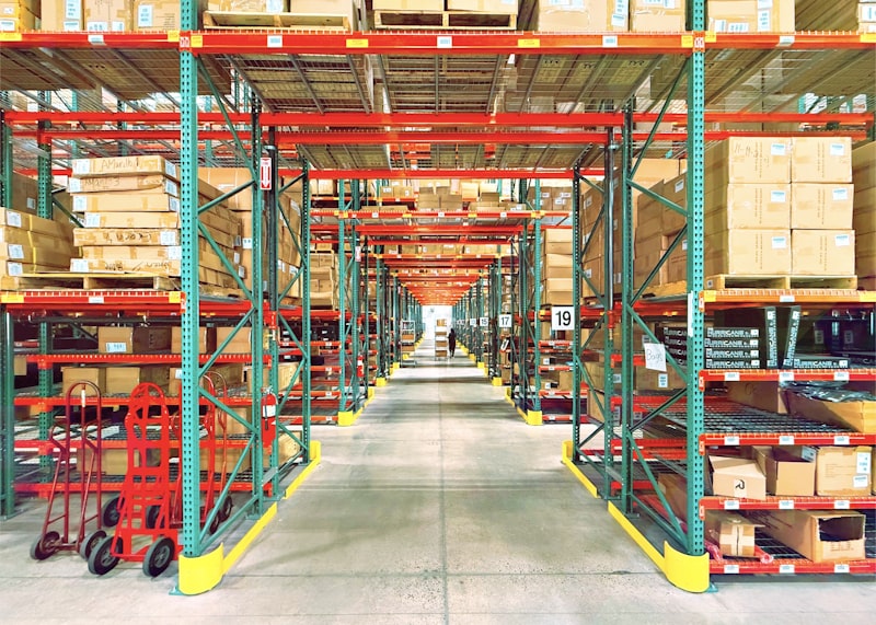 Limpieza de racks en industria